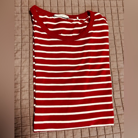 Sandro - Picture 3 of 4